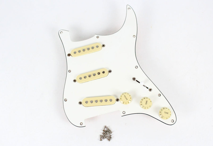 1989 Vintage Squier Fender Stratocaster ~Staggered Pole Pickups~ Loaded PICKGUARD Made in USA Strat 1980s