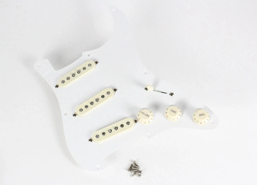 2001 Vintage Fender Stratocaster '57 1957 AVRI American Reissue Loaded PICKGUARD USA Strat